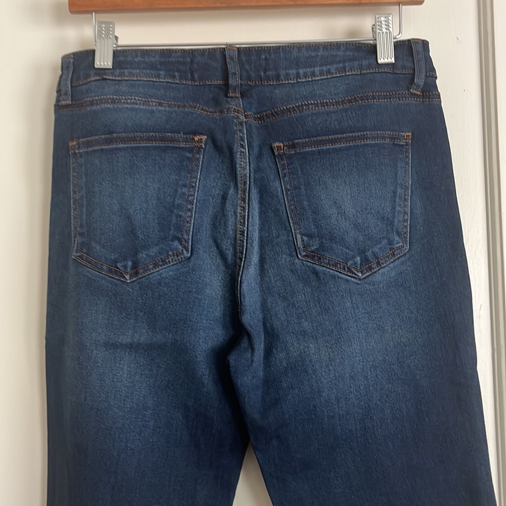 🌟 NEVER WORN! PROSPERITY FLARED JEANS | SIZE 30 | STYLISH AND VERSATILE! 🌟 - Picture 4 of 4